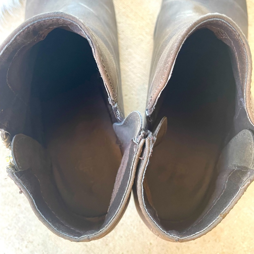 Gray booties - Picture 6 of 6